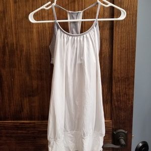 Lululemon size 4 tank